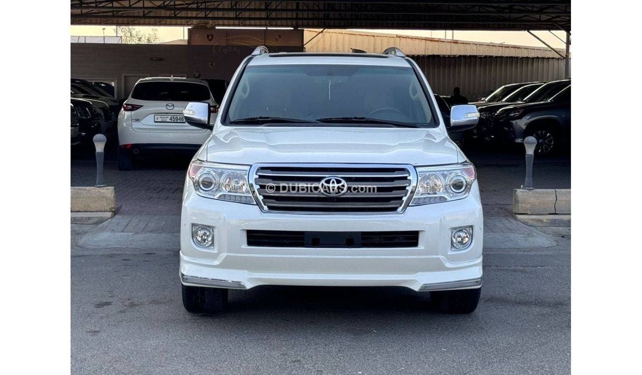 Toyota Land Cruiser GXR V8 خليجي