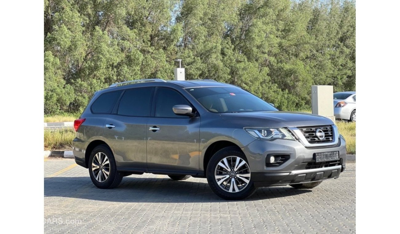 Nissan Pathfinder S