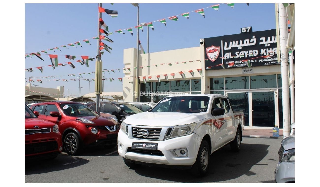 Nissan Navara Std ACCIDENTS FREE - GCC - AUTOMATIC GEARBOX - PERFECT CONDITON INSIDE OUT