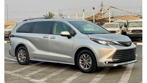 تويوتا سيينا 2021 Toyota Sienna XLE Edition Full Option - Hybrid Fuel - 2.5L V4 - 7 Seater Family Van - 33,400 Mi