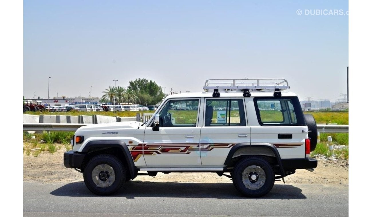 Toyota Land Cruiser Hard Top 76 4.0L Petrol Manual