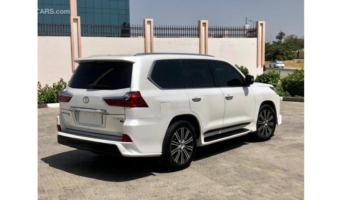 Lexus LX570 Signature Black Edition LX570 SIGNAITUR 2018 (صبغ وكاله بدون حوادث) ,Free accident ،٪؜ Original pain