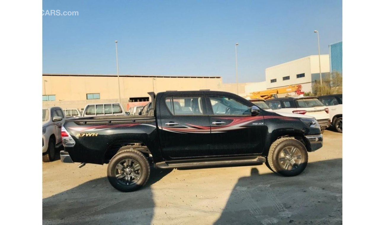 تويوتا هيلوكس GLX 2.7L A / T، 4x4، عجلات معدنية، التحكم في السرعة والبدء بالدفع