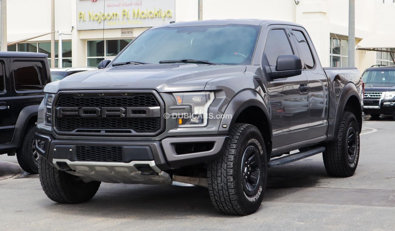 Used Ford Raptor 2018 for sale in Sharjah - 499659