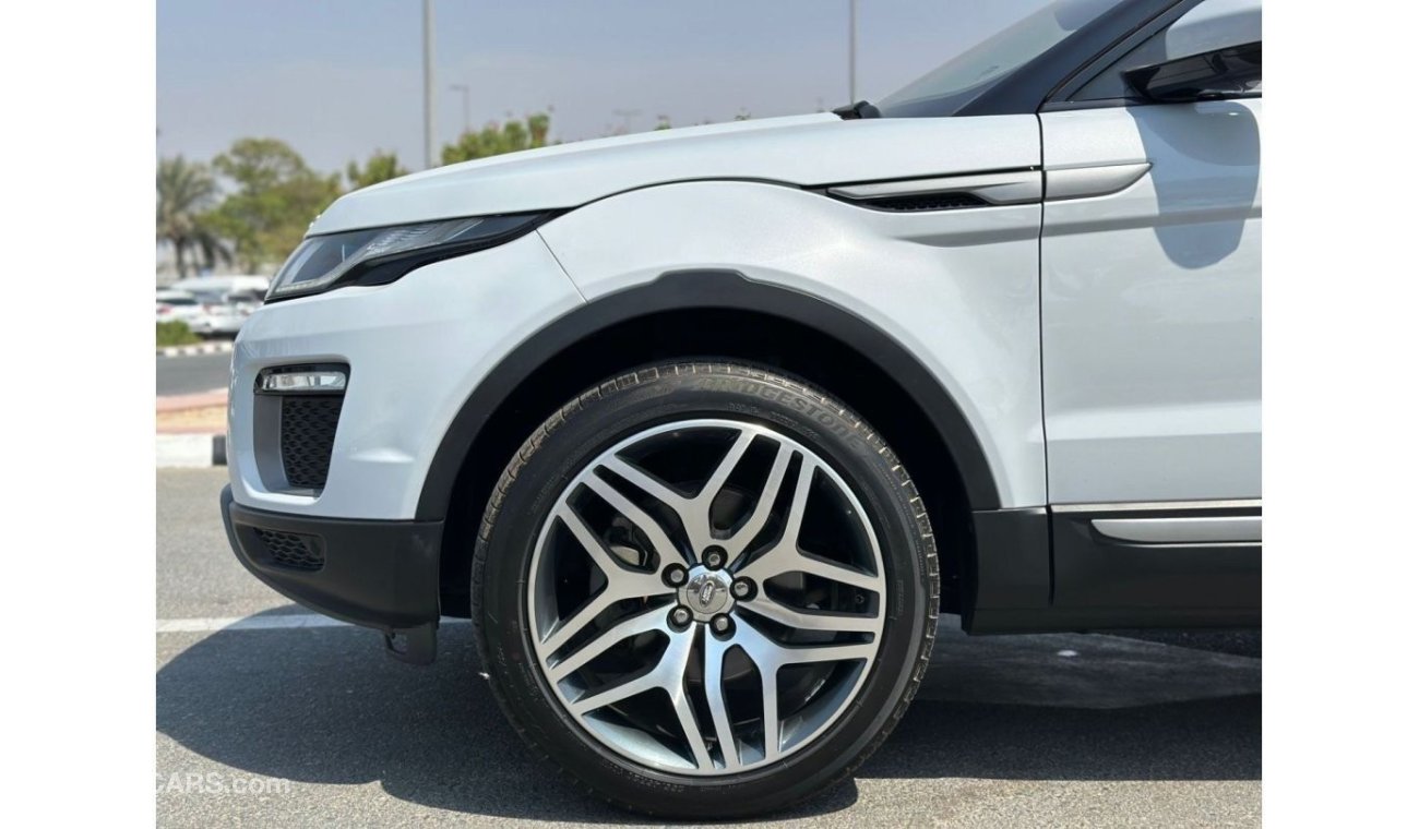 Land Rover Range Rover Evoque HSE Dynamic Range Rover Evouqe Prestige / GCC / 2017 / Perfect Condition / 1500 Dirhams Monthly / 2