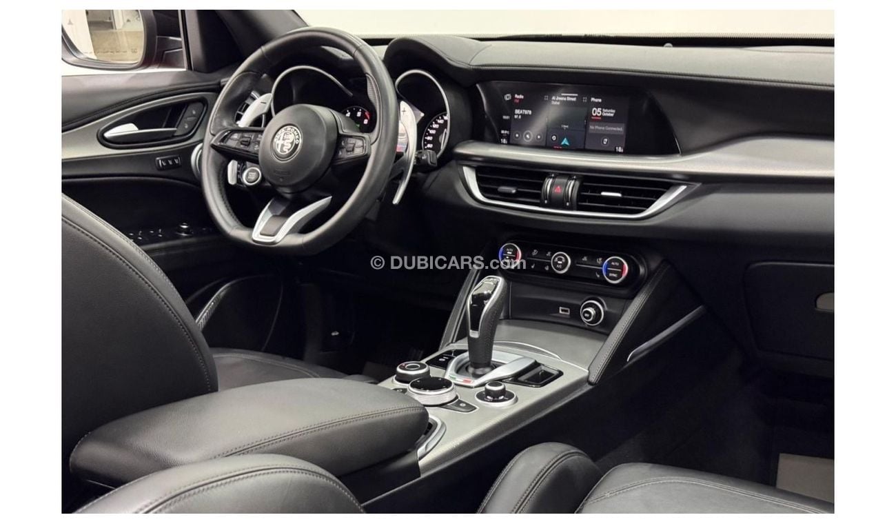 ألفا روميو ستيلفيو 2023 Alfa Romeo Stelvio Veloce Q4, April 2028 Alfa Romeo Warranty + Service Pack, Very Low Kms, GCC