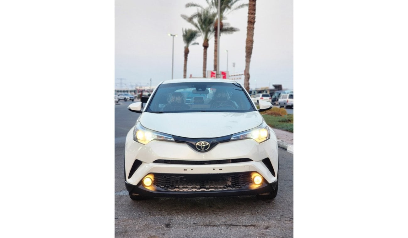 Toyota CHR TOYOTA C-HR full option 2021