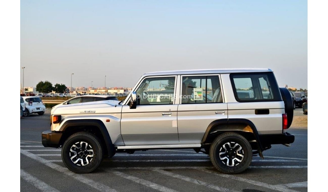 تويوتا لاند كروزر هارد توب 2025 MODEL TOYOTA LAND CRUISER 76 HARDTOP SDLX V6 4.0L PETROL 4WD 5-SEATER AUTOMATIC