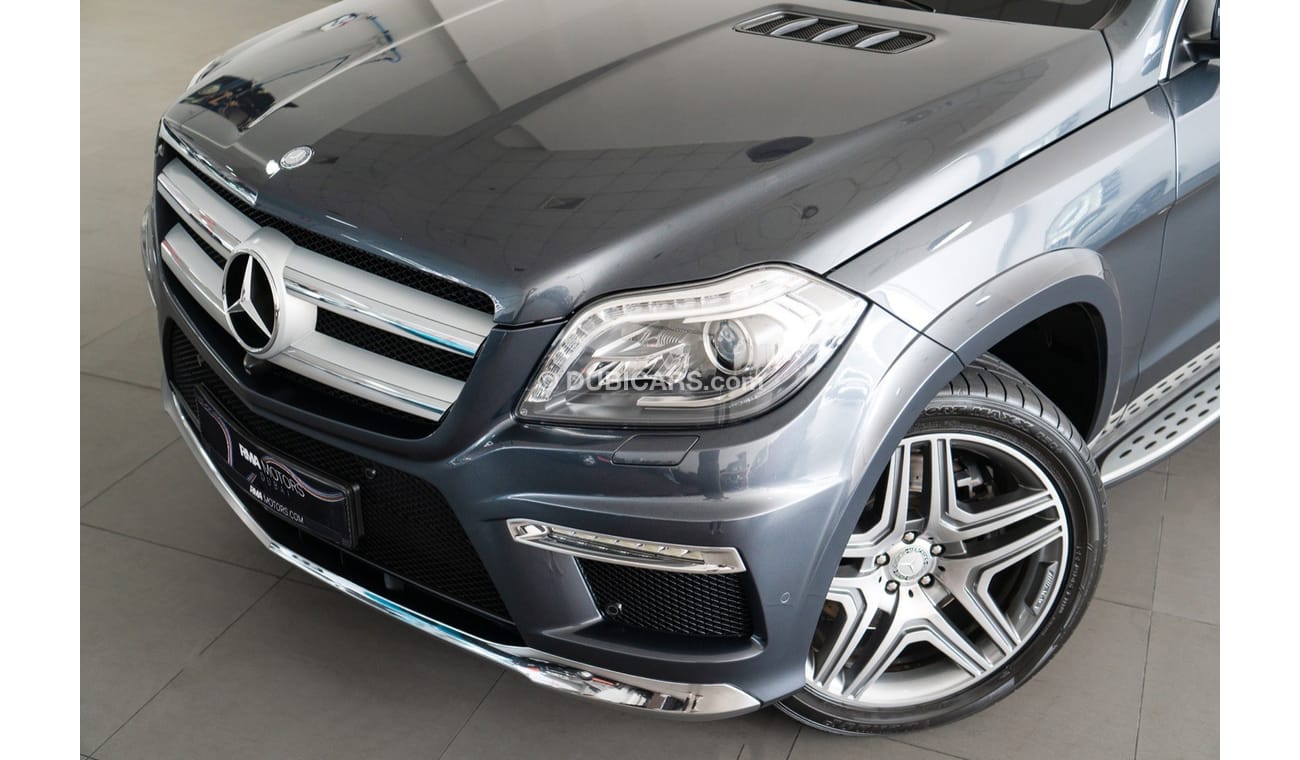 مرسيدس بنز GL 500 Std 2015 Mercedes-Benz GL500 4Matic AMG / Full Option / Full-Service History