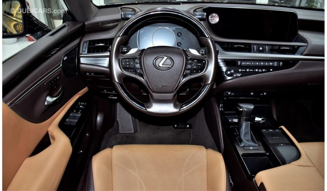 2020 Lexus ES Interior