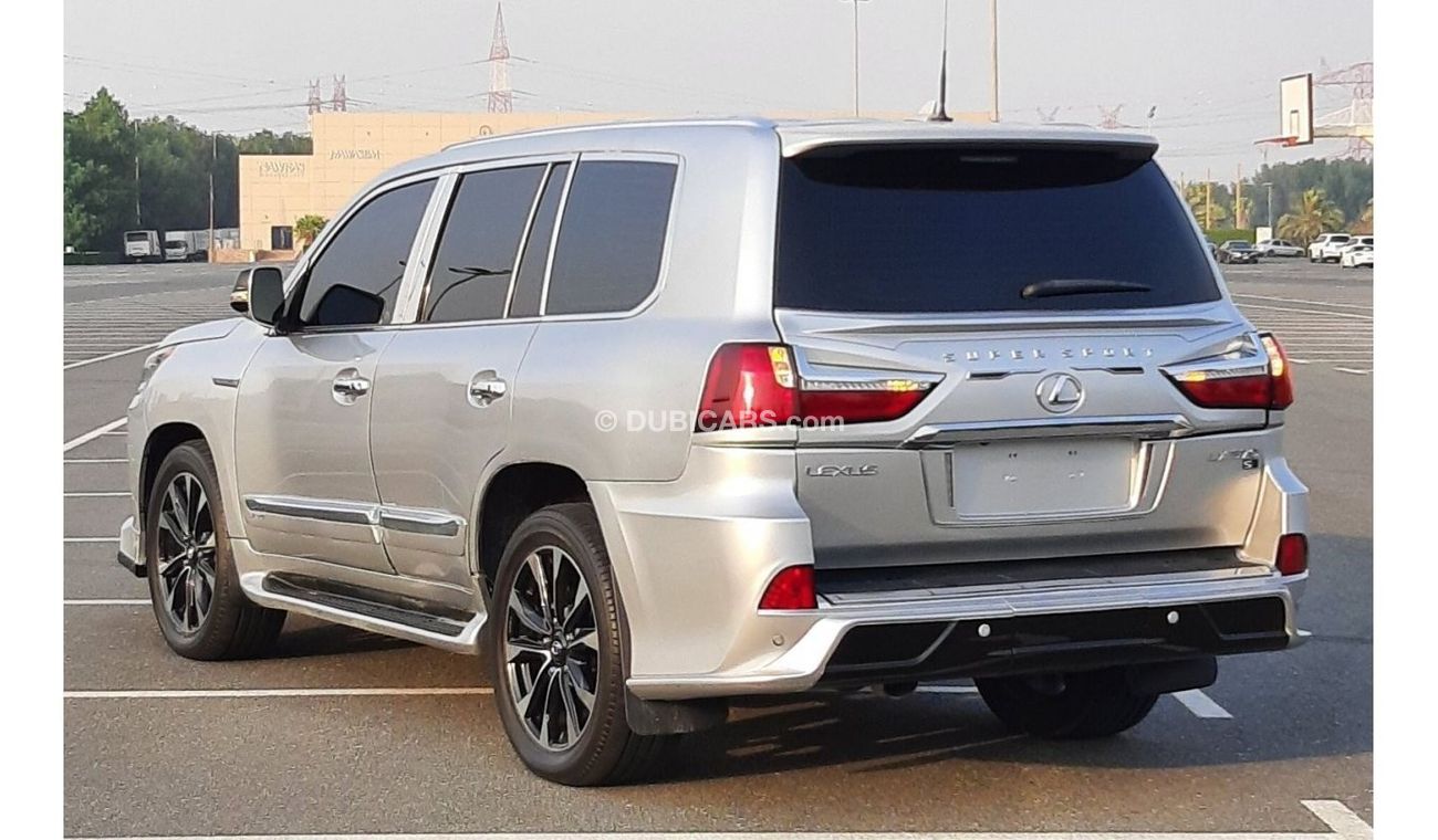 Lexus LX570 facelifted