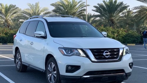 Nissan Pathfinder SV