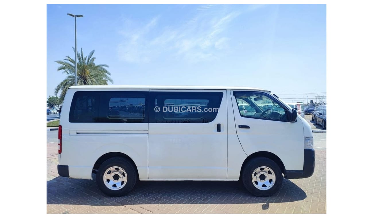 تويوتا هاياس KDH205-0015129 || TOYOTA	HIACE (VAN)	2005 || CC2400	DIESEL ||  RHD MANUAL || Export 0nly.