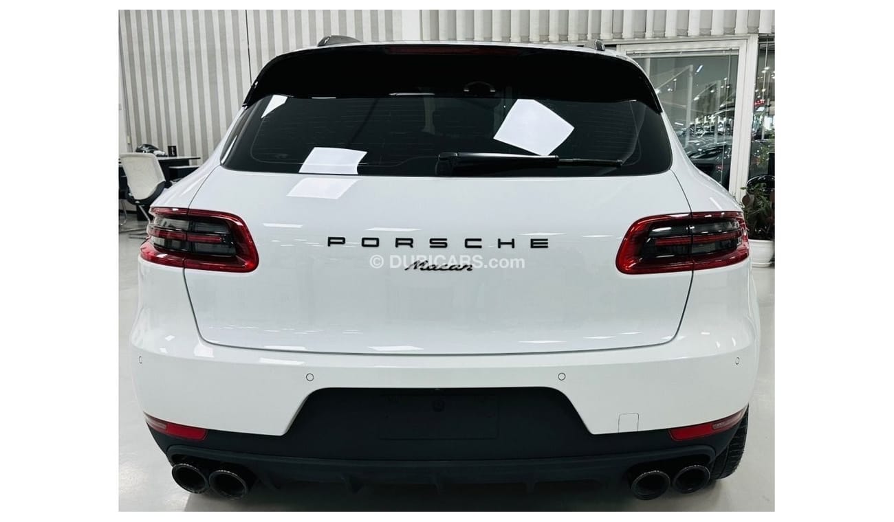 Porsche Macan Std GCC .. Perfect Condition .. Original Paint .. Top Range