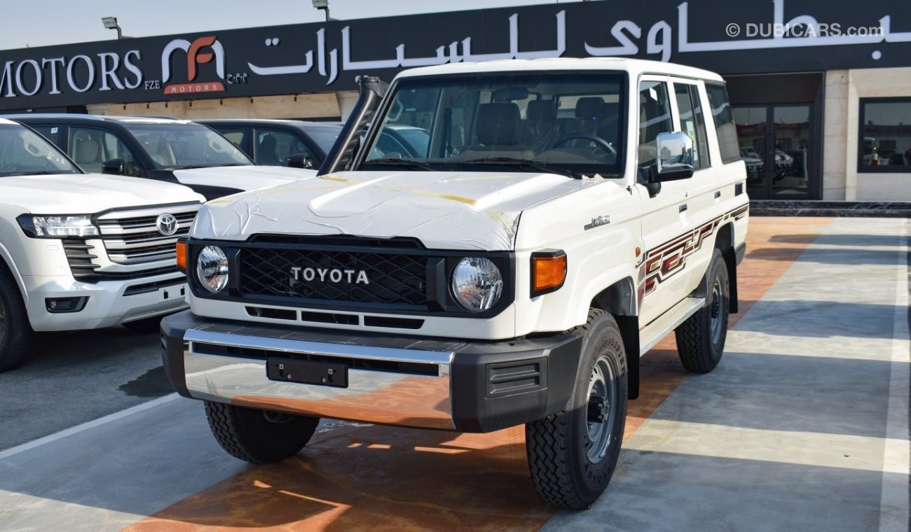 تويوتا لاند كروزر هارد توب LC76 4.5 MANUAL DIESEL