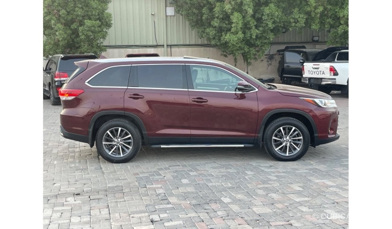 Toyota Highlander 2019 highlander xle AWD push start