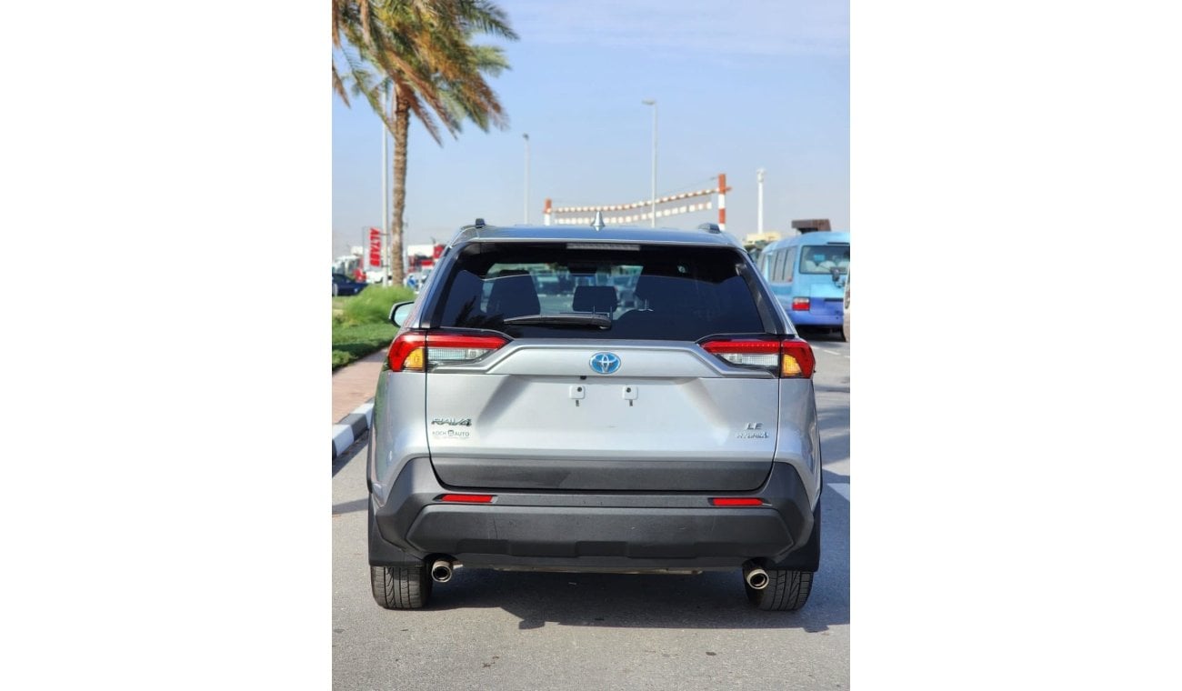 Toyota RAV4 LE TOYOTA RAV4 Hybrid 2021