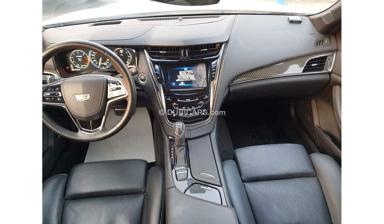 Cadillac CT4 FULL OPTION - JAPAN SPECS