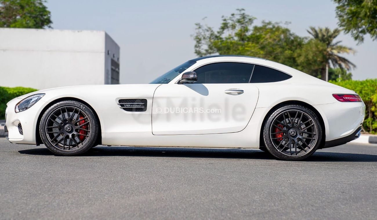 Mercedes-Benz AMG GT S COUPE: WITH V8 POWER, LOW MILEAGE