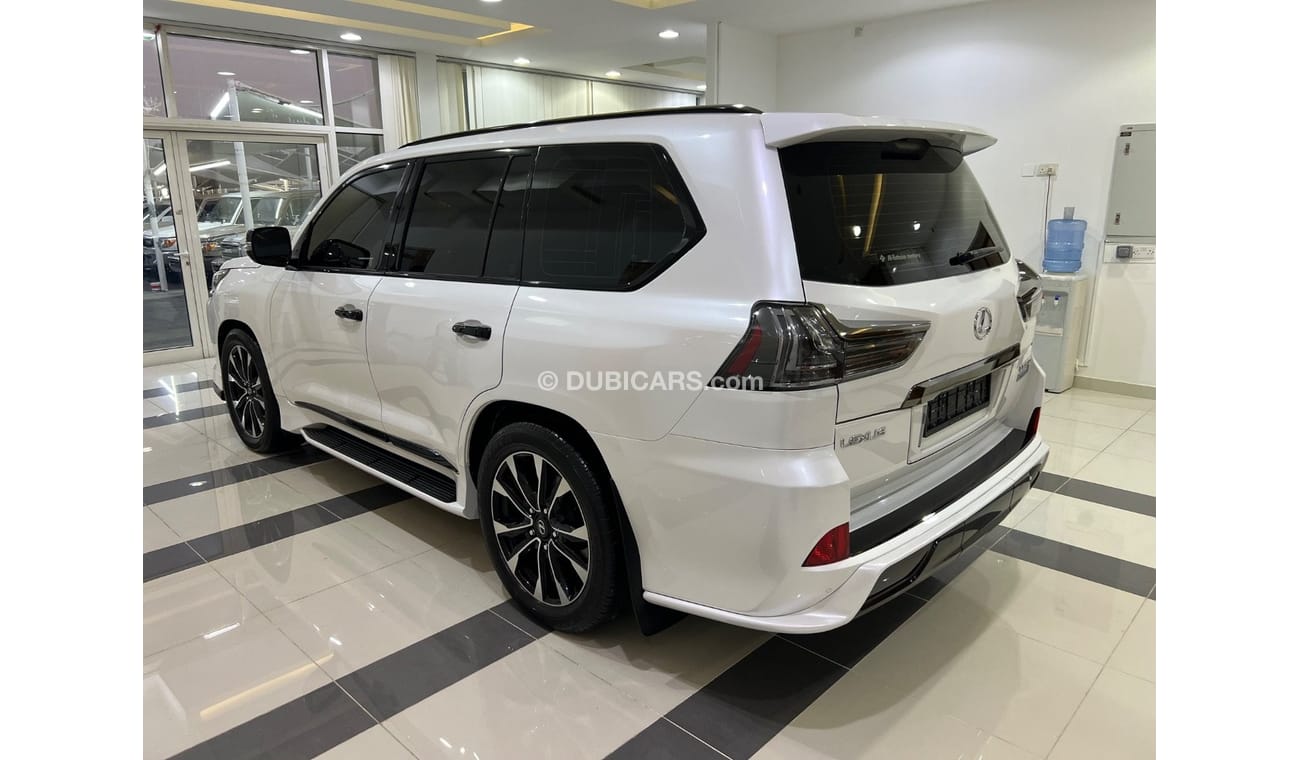 Lexus LX570 Black edition