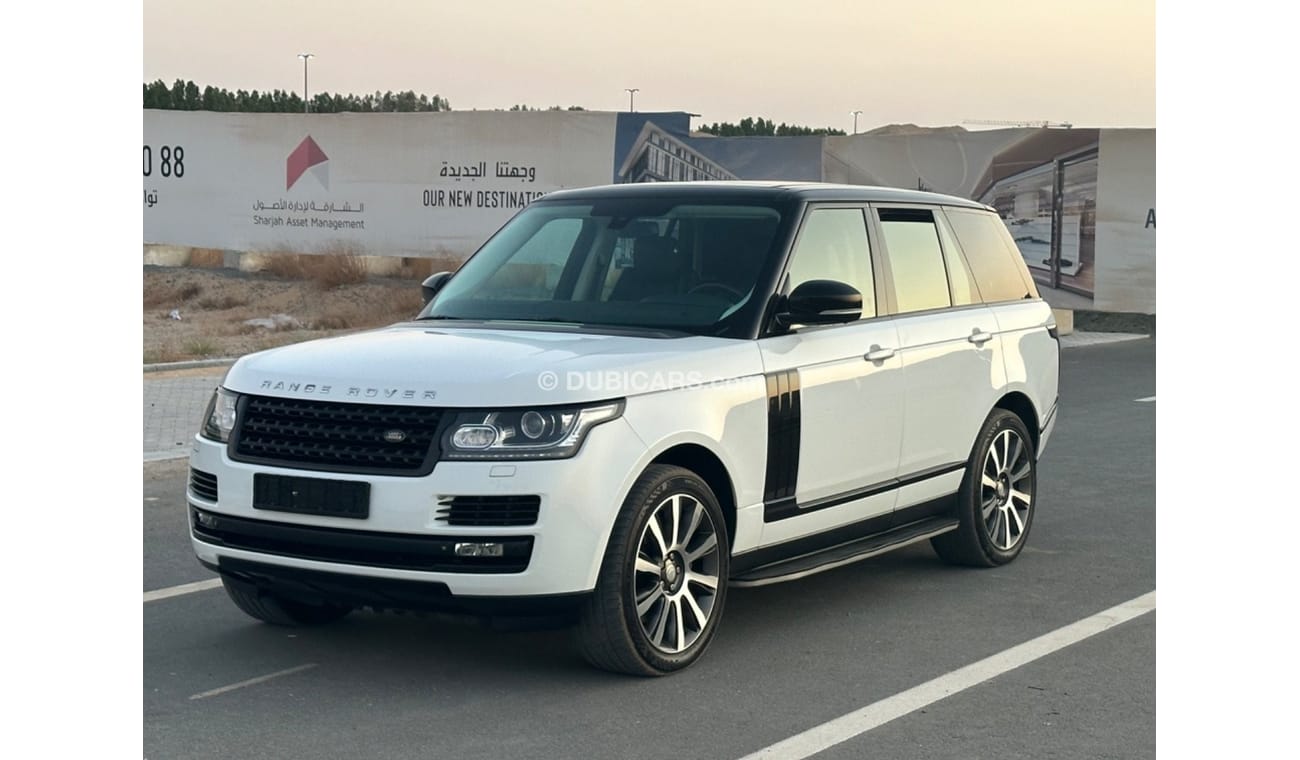 Land Rover Range Rover MODEL 2014 GCC CAR PERFECT CONDITION FULL OPTION PANORAMIC ROOF 2 keys