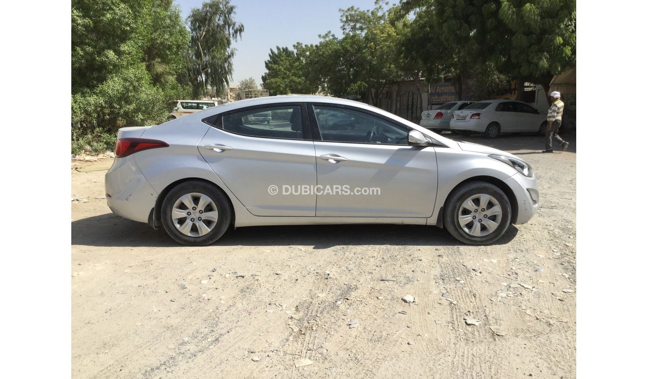 Used Hyundai Elantra 1.6L 2016 for sale in Dubai - 199441