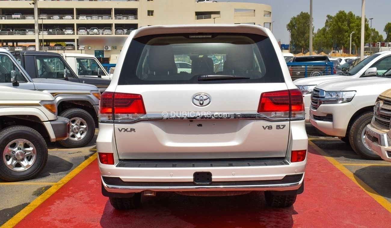 Toyota Land Cruiser VXR 5.7 V8