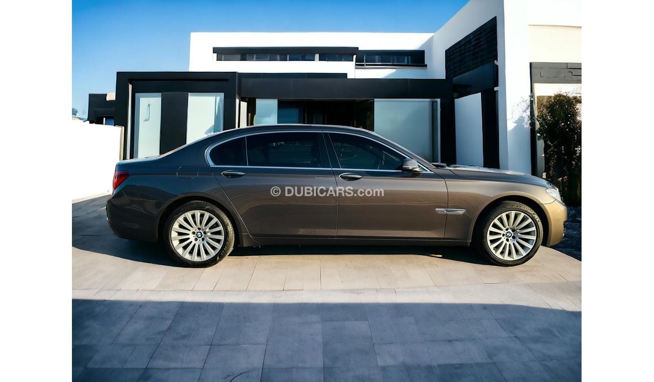 بي أم دبليو 730Li AED 1,120 PM | BMW 730I | 7-SERIES | 3.0L I6| 2015 | GCC | WELLMAINTAINED | 0% DOWNPAYMENT