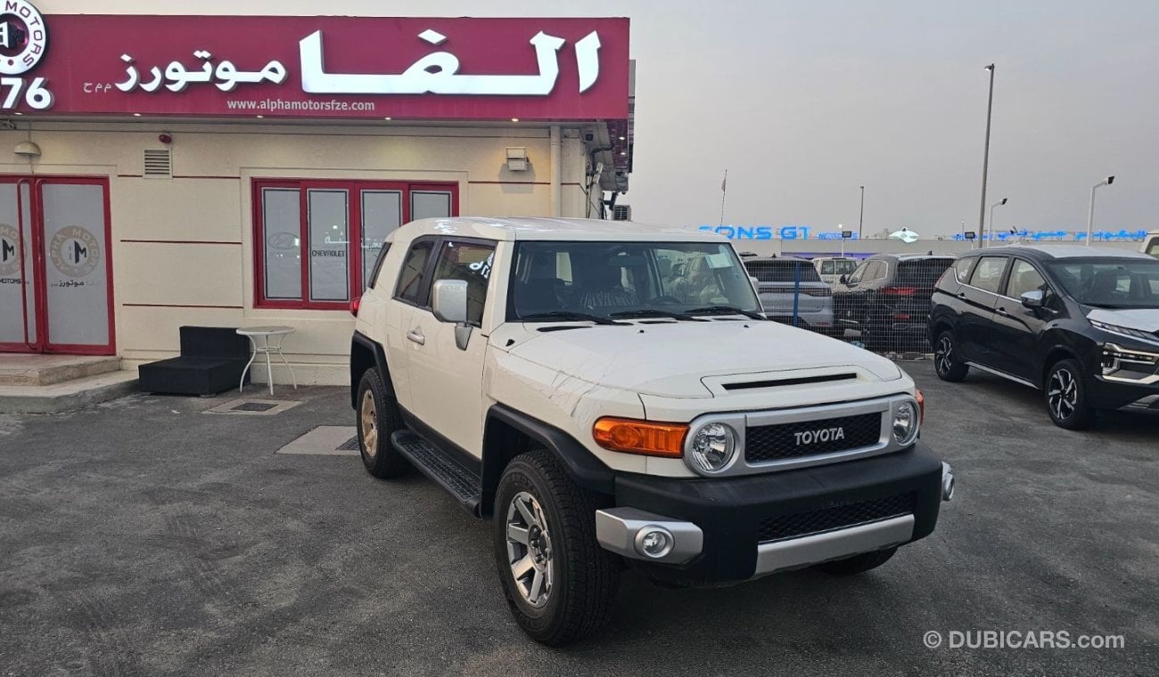 Toyota FJ Cruiser TOYOTA FJ CRUISER 4.0L PETROL 2024 MODEL export price 135000 aed