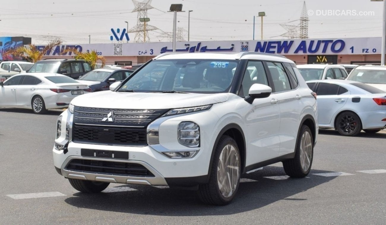 ميتسوبيشي آوتلاندر Brand New Mitsubishi Outlander 2.5L | A/T |White/Black| Petrol | 2023 | For Export Only