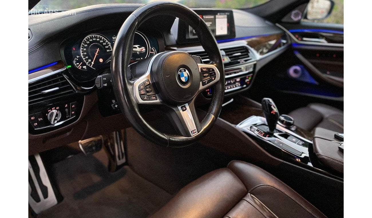 بي أم دبليو 530i Luxury M Sport Package 2.0L