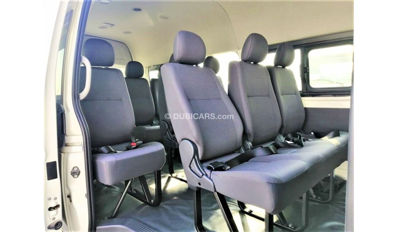 Toyota Hiace 16 SEATS