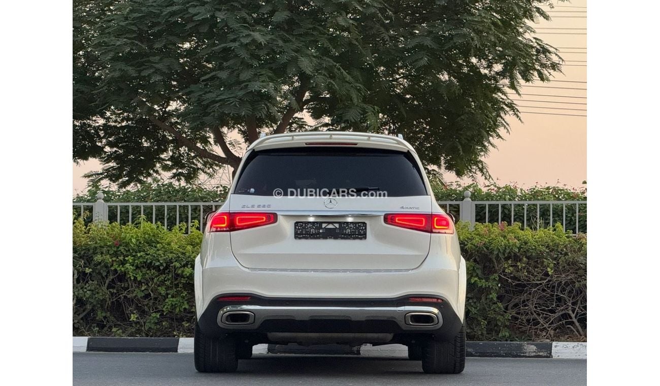 Mercedes-Benz GLS 580 Premium 4.0L (489 HP)