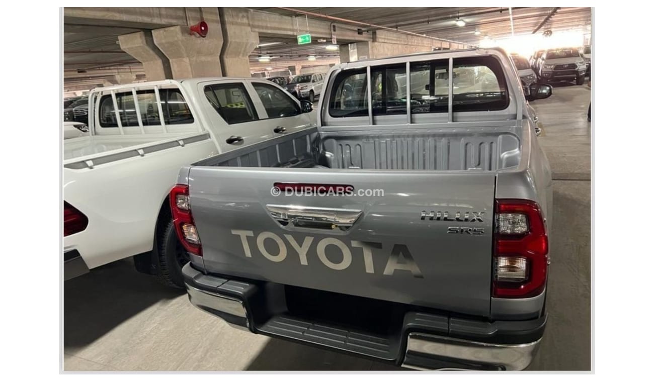 تويوتا لاند كروزر TOYOTA HILUX 2.4 SR5 Dsl 4WD 4Doors 2024