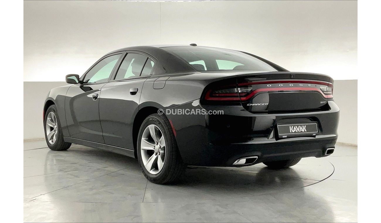 Dodge Charger SXT / SE