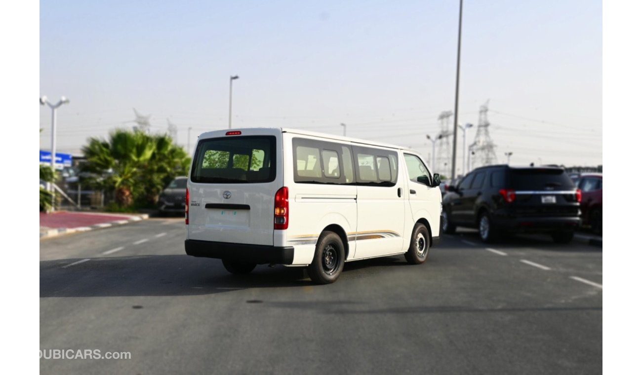 Toyota Hiace 2.5L DIESEL STANDARD ROOF,15SEATS MT