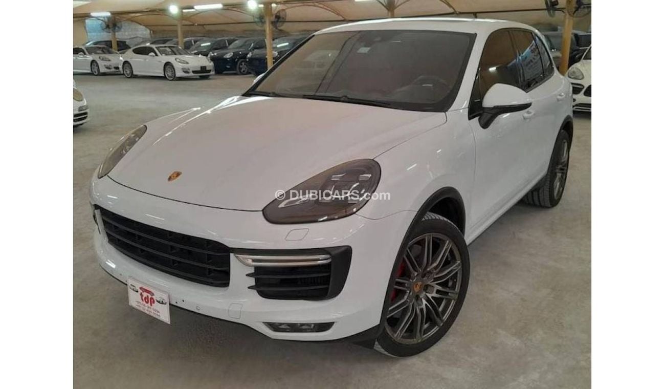 بورش كايان Turbo 4.8L (520 HP) PORSCHE CAYENNE TURBO 4.8L 2015 SPORTS CHRONO PACKAGE WITH PANORAMIC ROOF AND VE