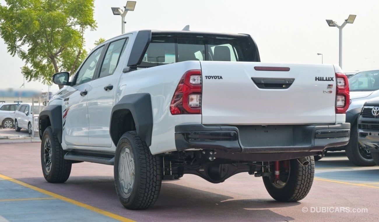 تويوتا هيلوكس Toyota Hilux 2.8Ltr GR SPORT AT 2024-WHITE-SAUDI SPECS