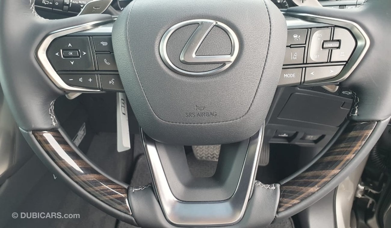 Lexus LX600 English