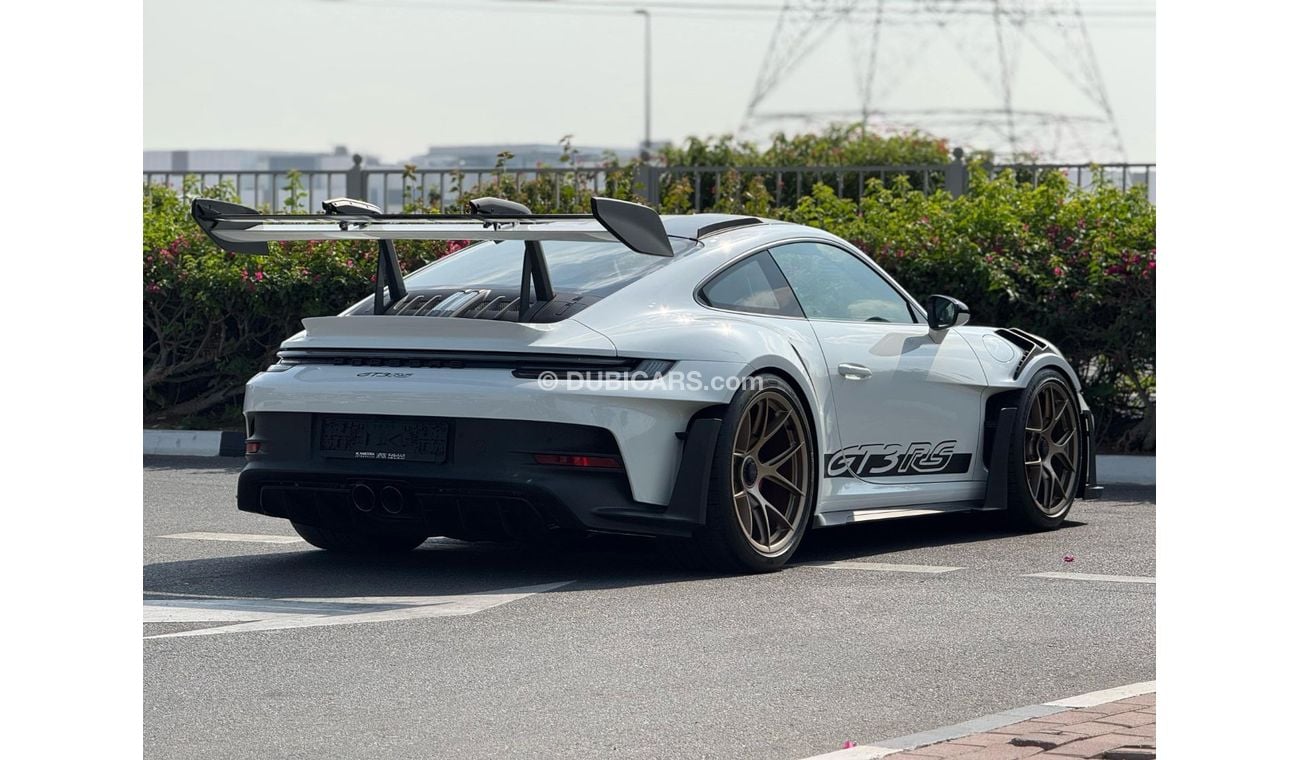 Porsche 911 GT3 RS 4.0L (520 HP) Coupe GCC SPEC UNDER WARRANTY