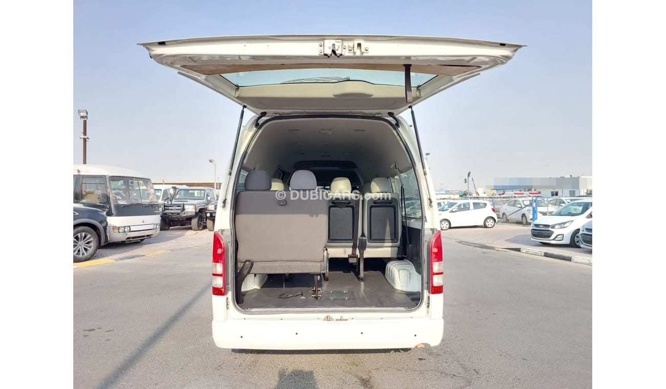 تويوتا هاياس TOYOTA HIACE COMMUTER VAN RIGHT HAND DRIVE(PM64467)