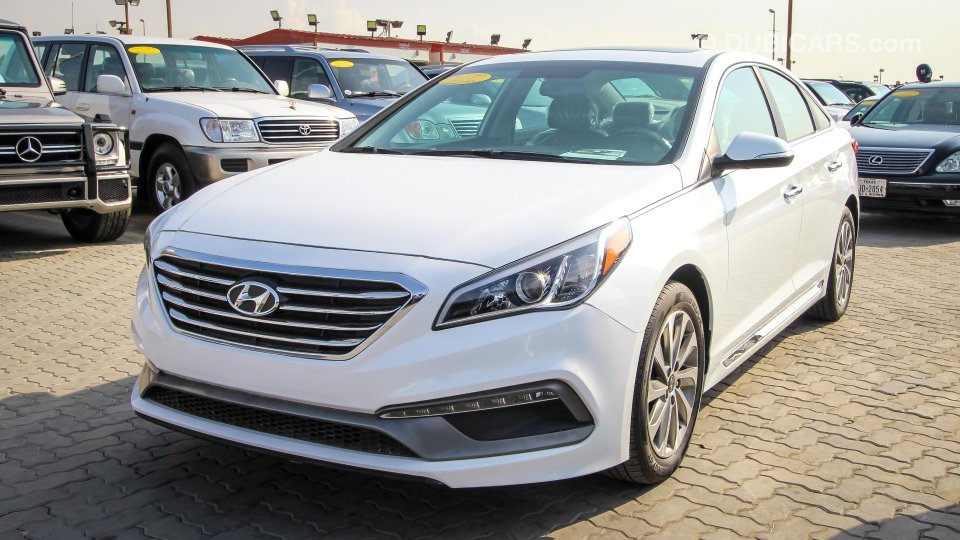 Hyundai Sonata Sport for sale: AED 62,000. White, 2017