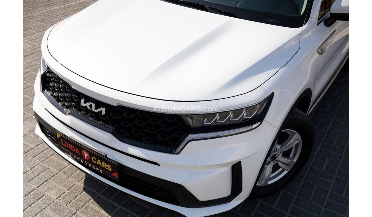 كيا سورينتو Base 2.4L FWD Kia Sorento 2023 GCC under Agency Warranty with Flexible Down-Payment.