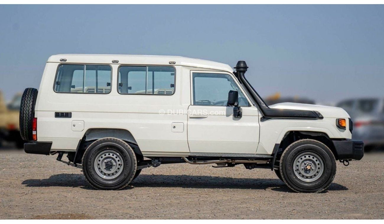 تويوتا لاند كروزر هارد توب LAND CRUISER HARDTOP LC 78 3 DOORS 4.2L DIESEL V6 2024