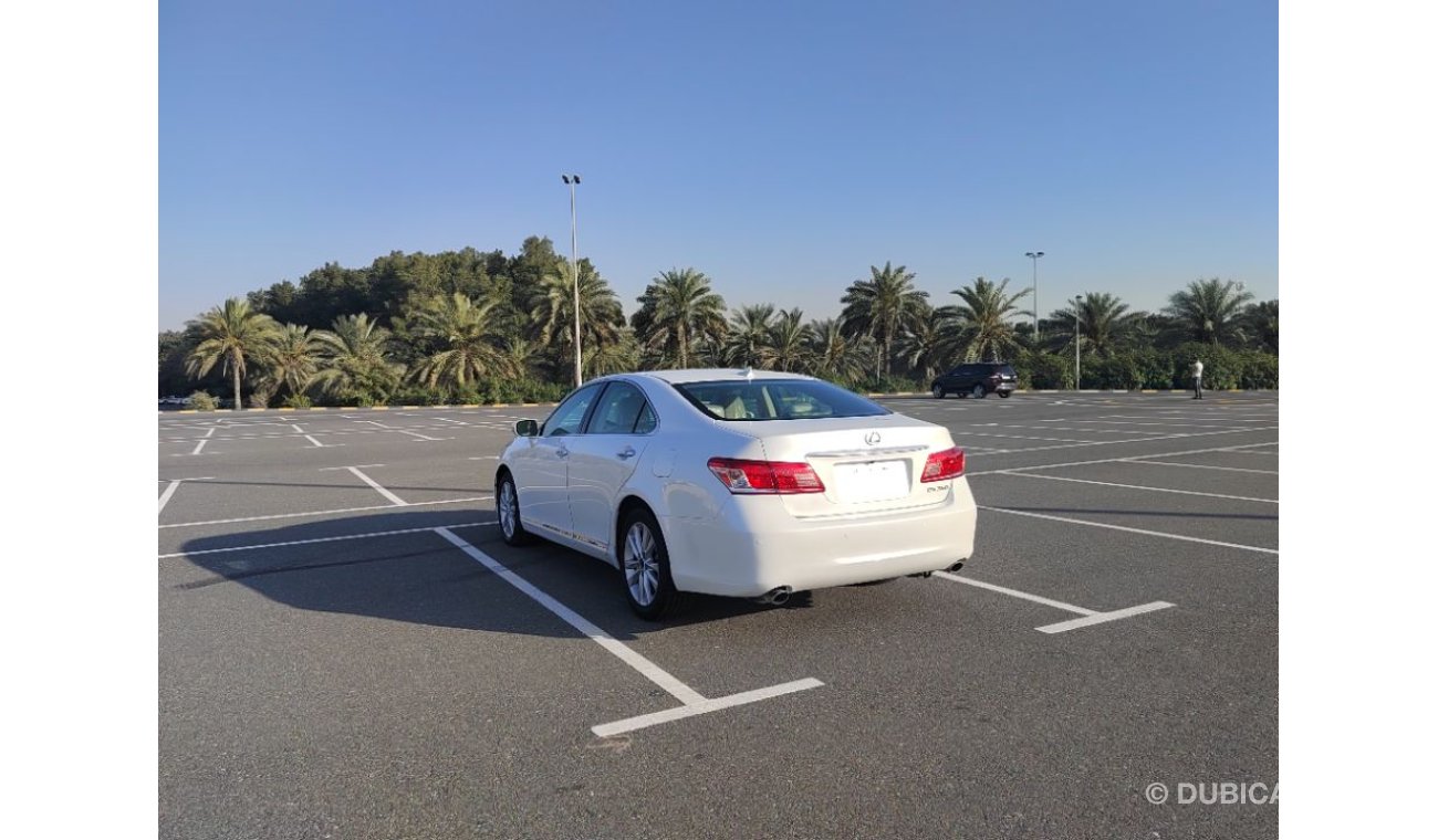 Lexus ES350 2011