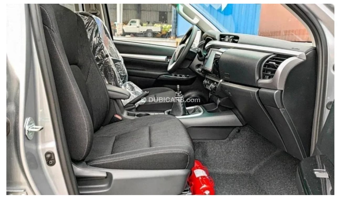 تويوتا هيلوكس Toyota Hilux 2.4L MT Diesel 2024