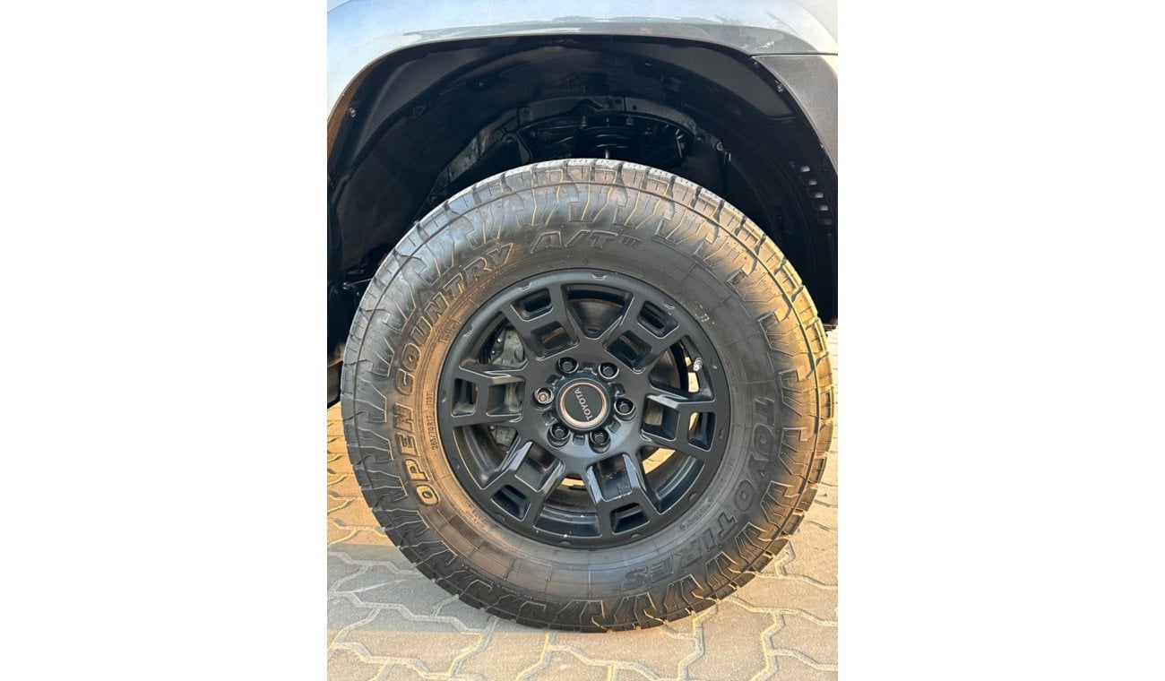 تويوتا Runner4 2021 TRD OFF ROAD FULL OPTION CLEAN CAR CANADA SPEC