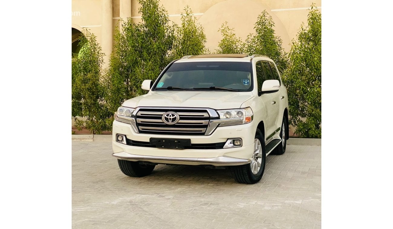 Toyota Land Cruiser GXR Good condition car gcc