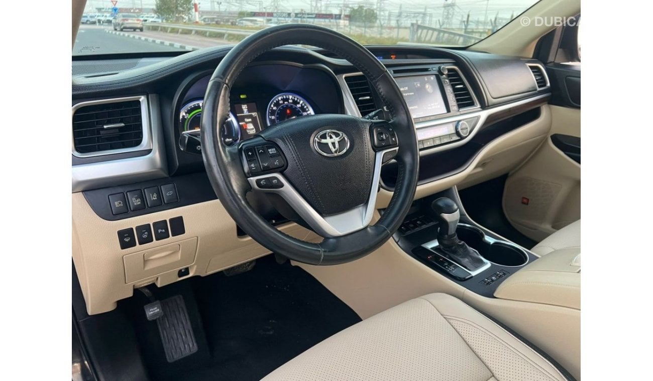 تويوتا هايلاندر 2016 Toyota Highlander, Hybrid - 4X4 - Panoramic / Push Start - Heat and Cooling Seats- Limited Full