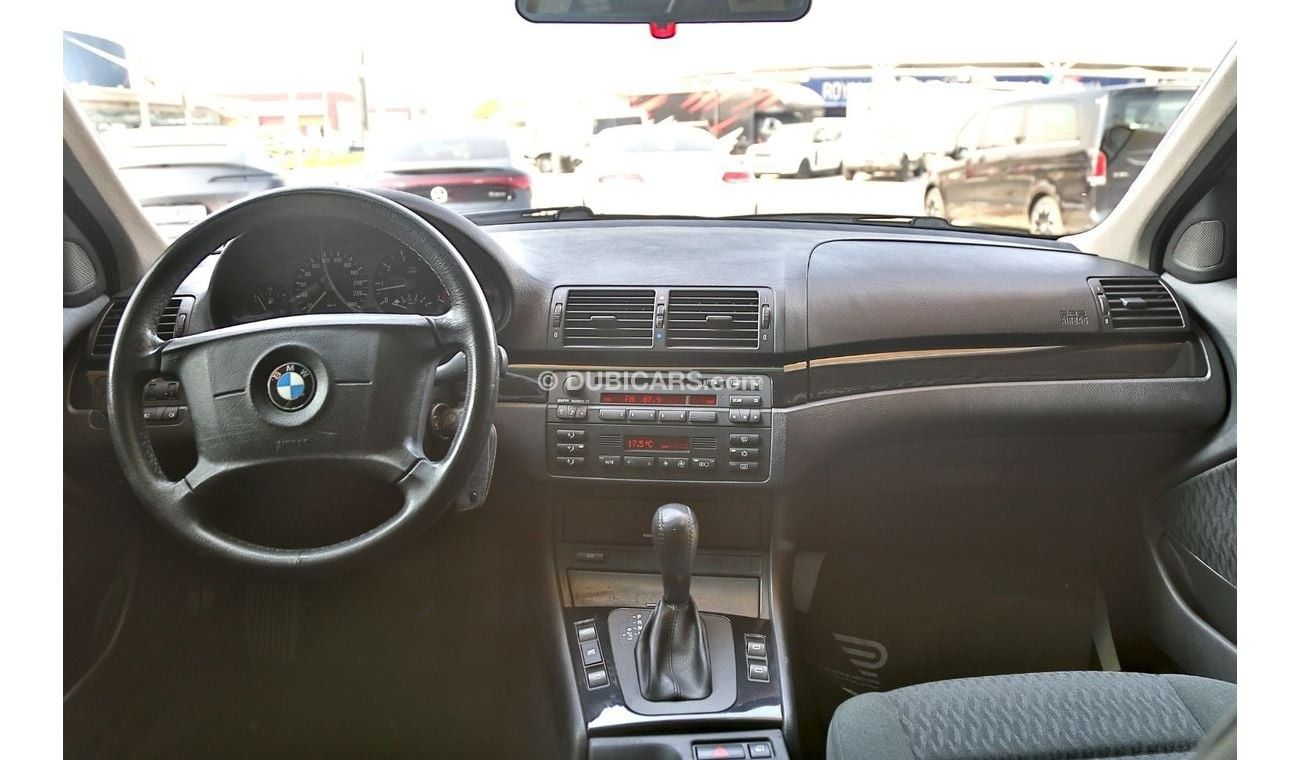 BMW 320i Low mileage V6, Japan